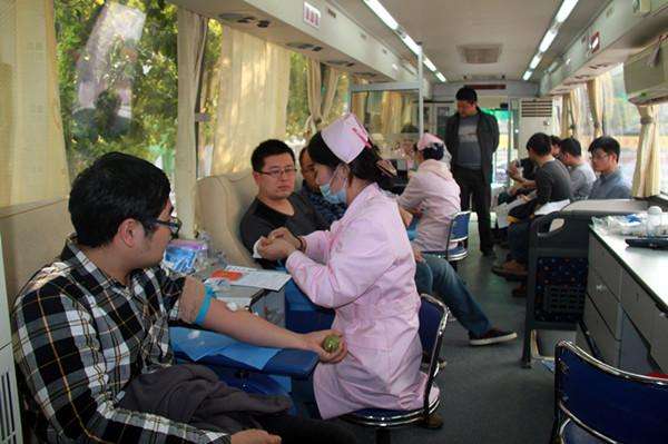 競爭惡劣，獻血車價格也不能成為搶奪市場的主要因素
